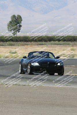 media/Sep-15-2024-Speed Ventures (Sun) [[7a54f7ed2f]]/Yellow Group/Session 1 (Outside Grapevine)/